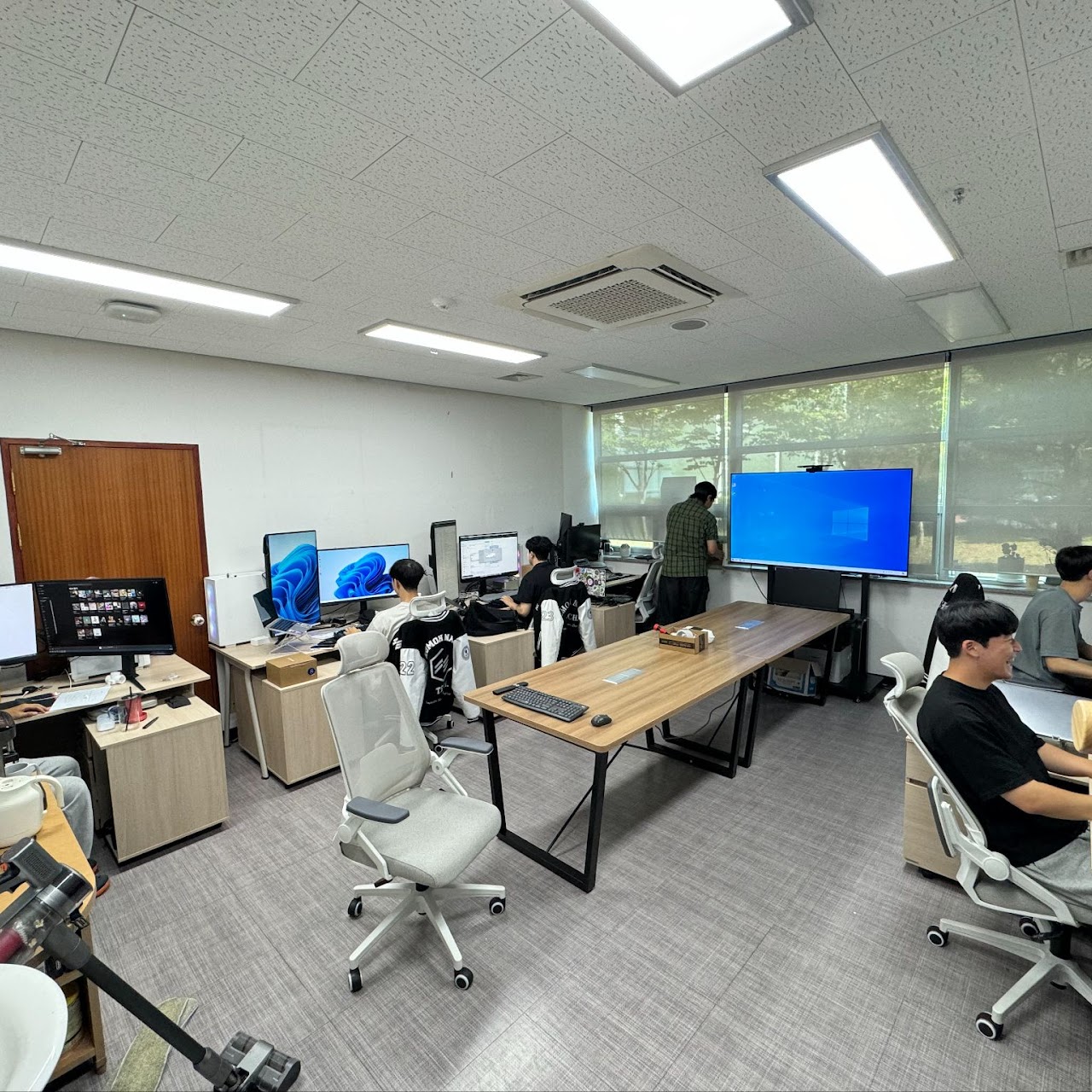 24.10. English Study