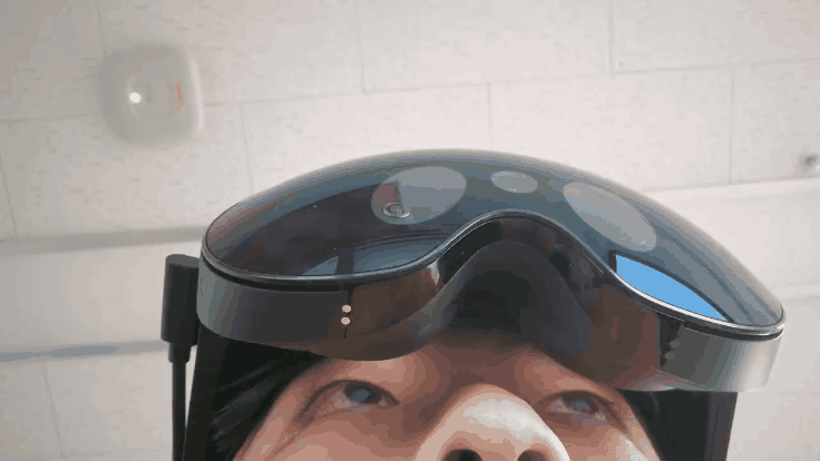 Gaze-directed object manipulation